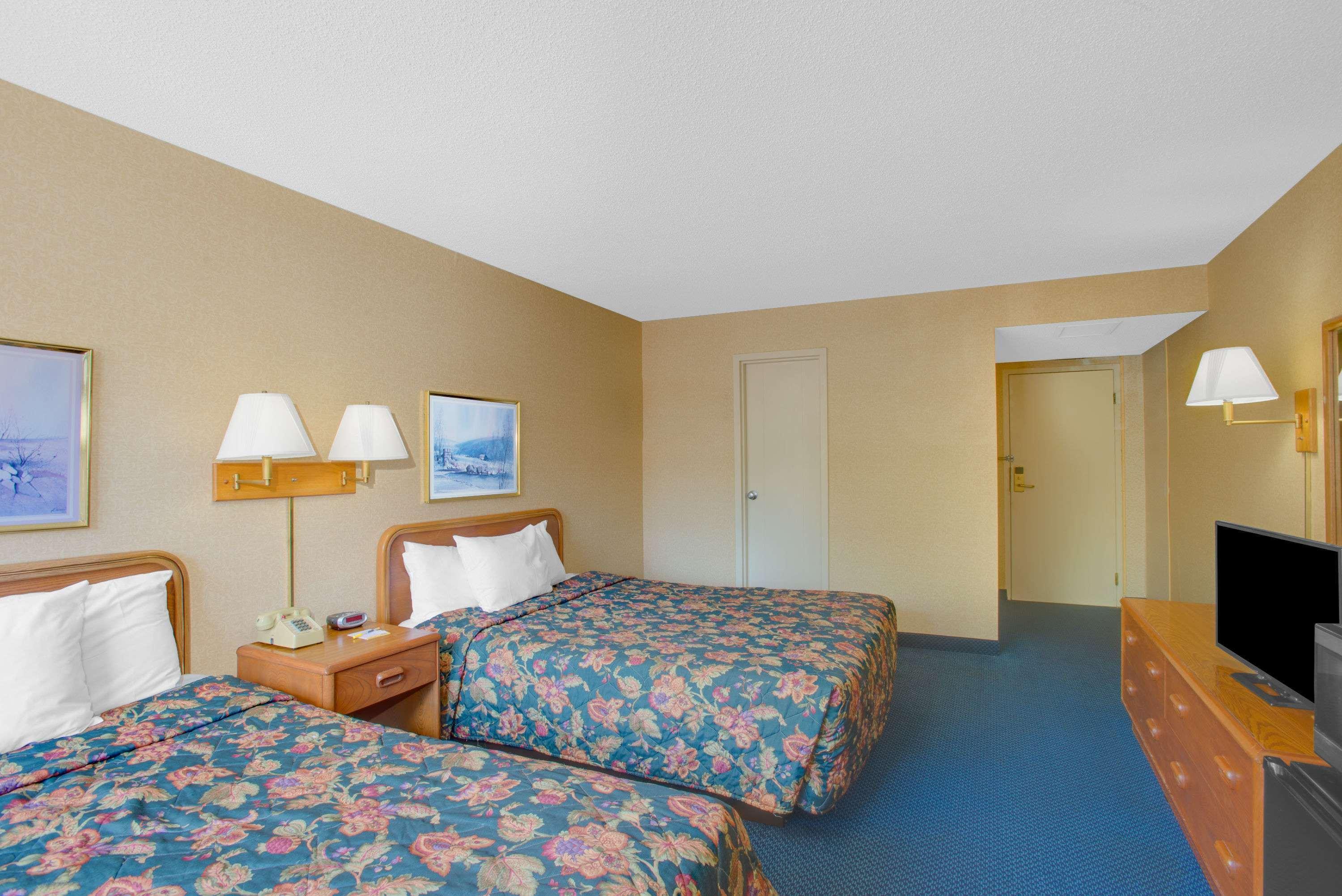 Hotel Days By Wyndham Auburn/finger Lakes Region 2*