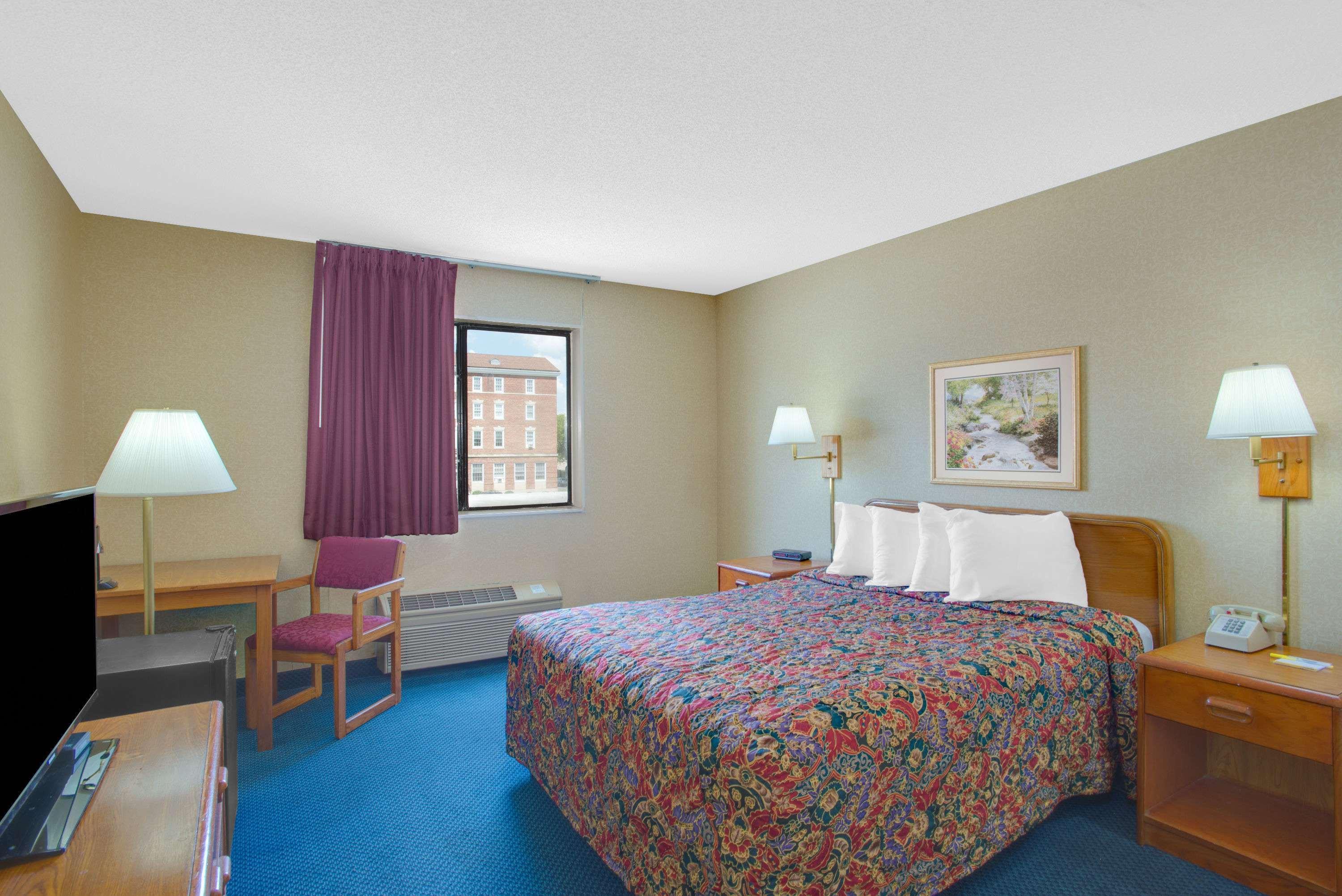 Hotel Days By Wyndham Auburn/finger Lakes Region 2*