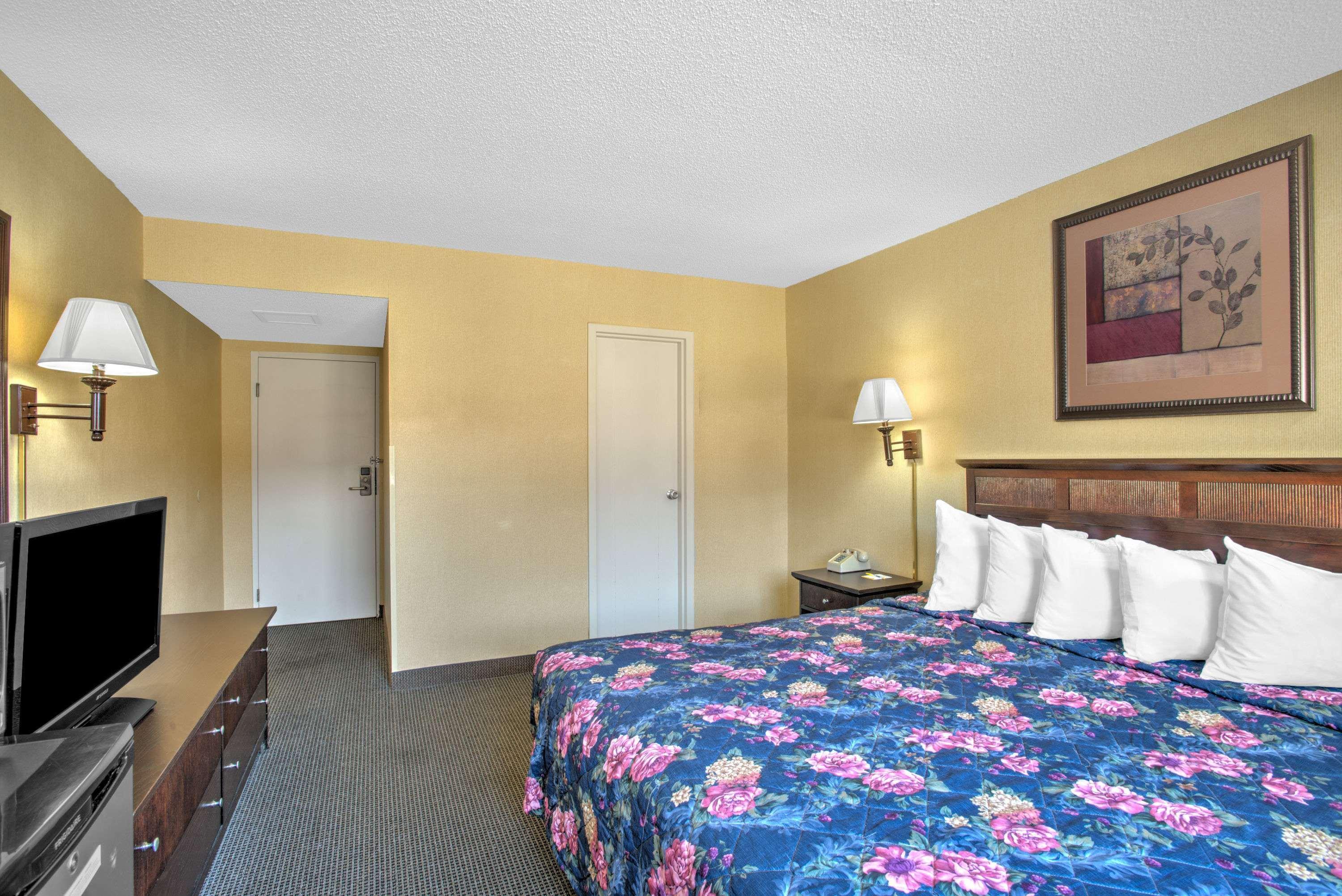 Days By Wyndham Auburn/finger Lakes Region Auburn